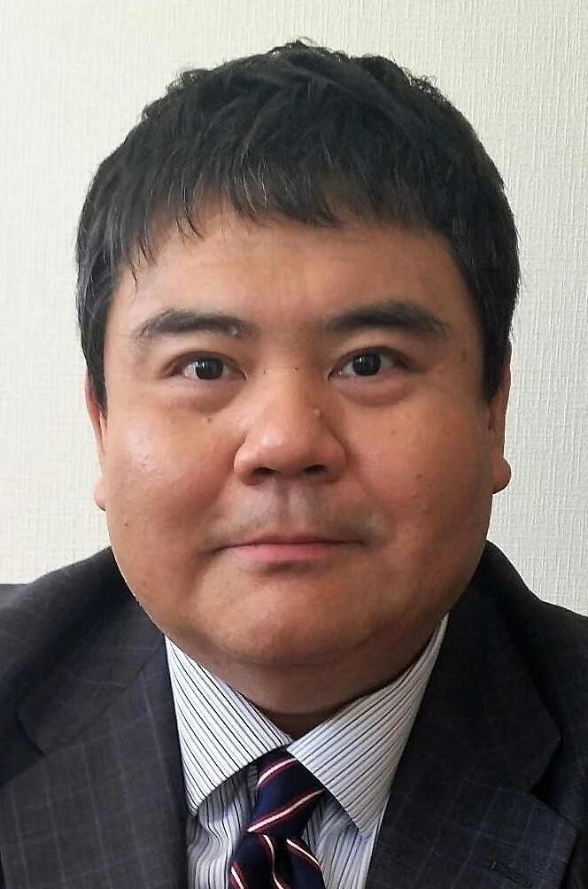 前嶋和弘（上智大学総合グローバル学部教授）